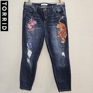 TORRID 16 Vintage Distressed Dark Wash Tiger Cropped Skinny Blue Jeans Plus Size